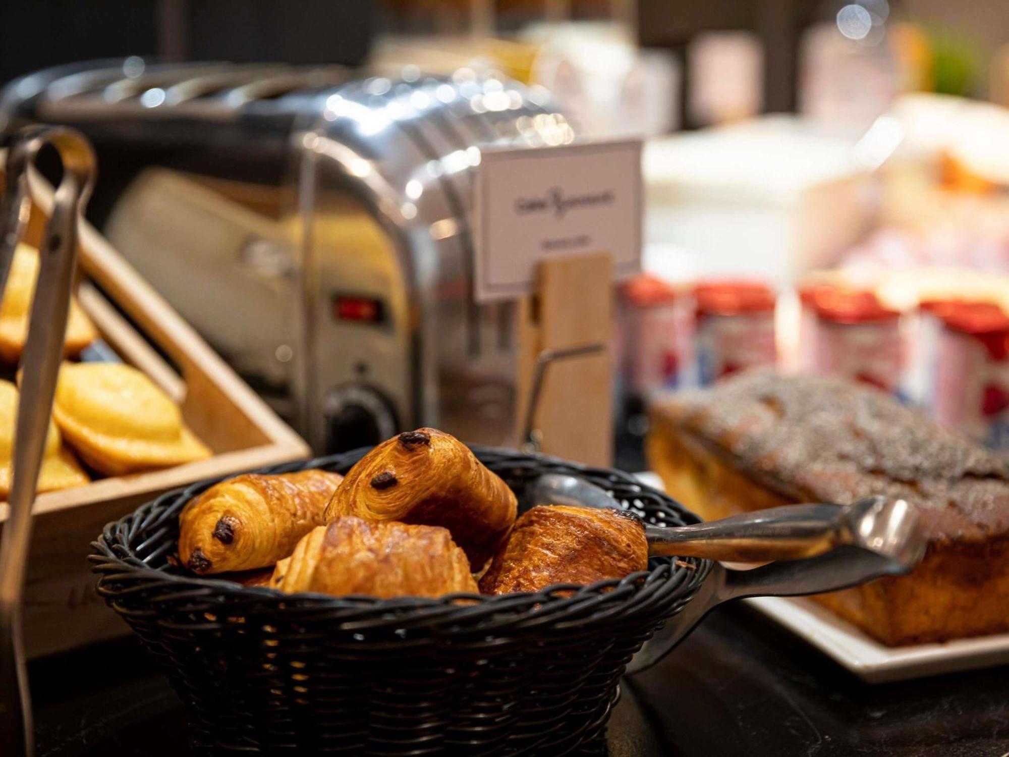 Ibis Daumesnil Porte Doree Hotel 3*